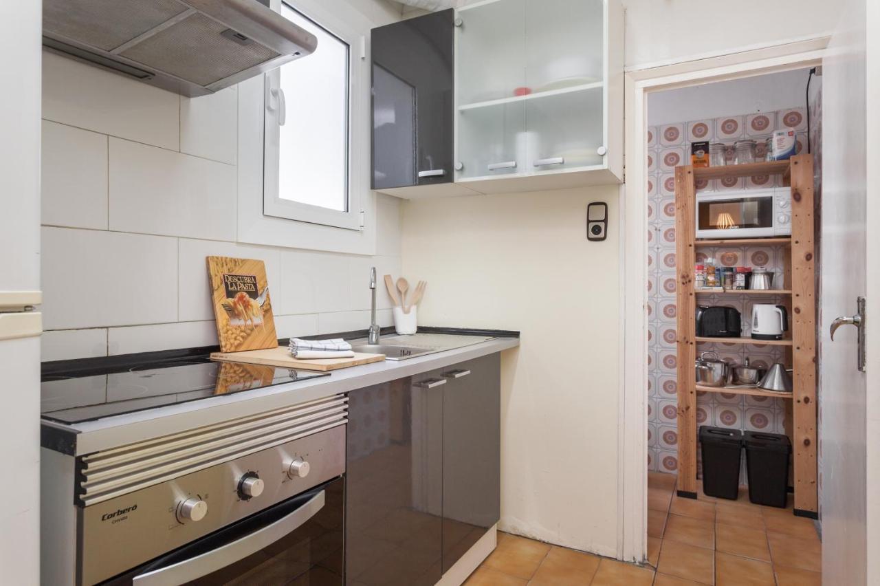 Apartamento Con Encanto, Luminoso Y Tranquilo Apartment L'Hospitalet de Llobregat Bagian luar foto