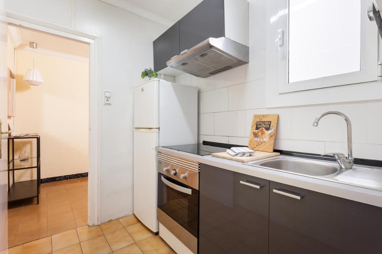 Apartamento Con Encanto, Luminoso Y Tranquilo Apartment L'Hospitalet de Llobregat Bagian luar foto