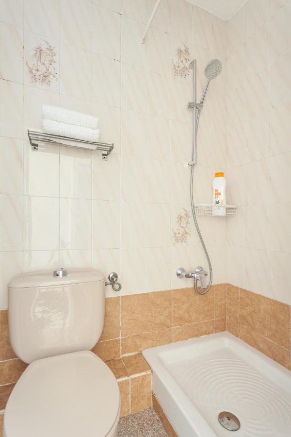 Apartamento Con Encanto, Luminoso Y Tranquilo Apartment L'Hospitalet de Llobregat Bagian luar foto