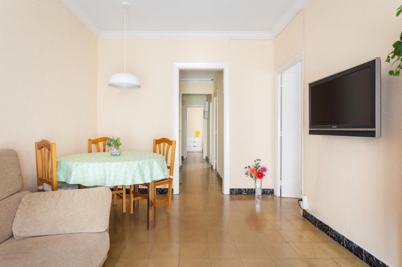 Apartamento Con Encanto, Luminoso Y Tranquilo Apartment L'Hospitalet de Llobregat Bagian luar foto